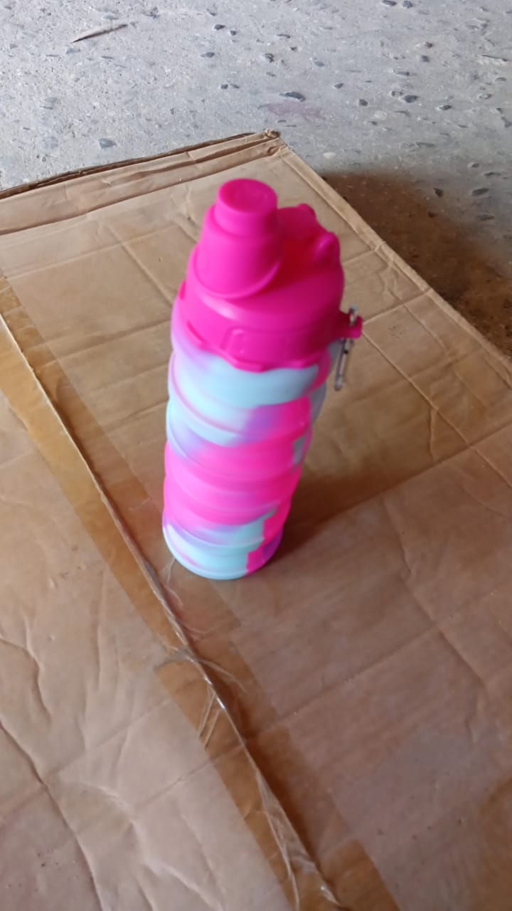 Silicone Foldable Water Bottle (1 Pc / 24 cm Foldable / 500 ML) Silicone Foldable Water Bottle (1 Pc / 24 cm Foldable / 500 ML)